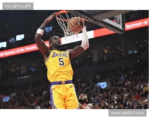 湖人明日伤病更新里夫斯文森特缺阵海斯出战成疑备战关键对决轮换受考验